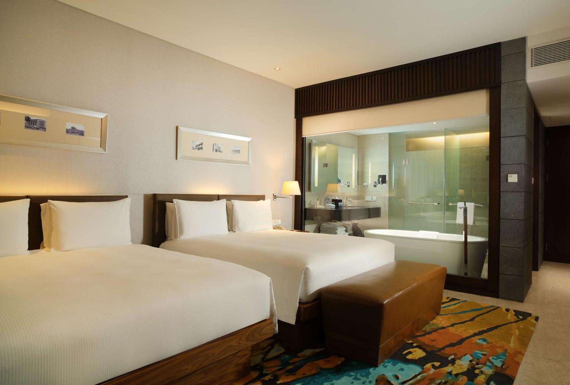 Hotel Hilton Bandung Exterior foto